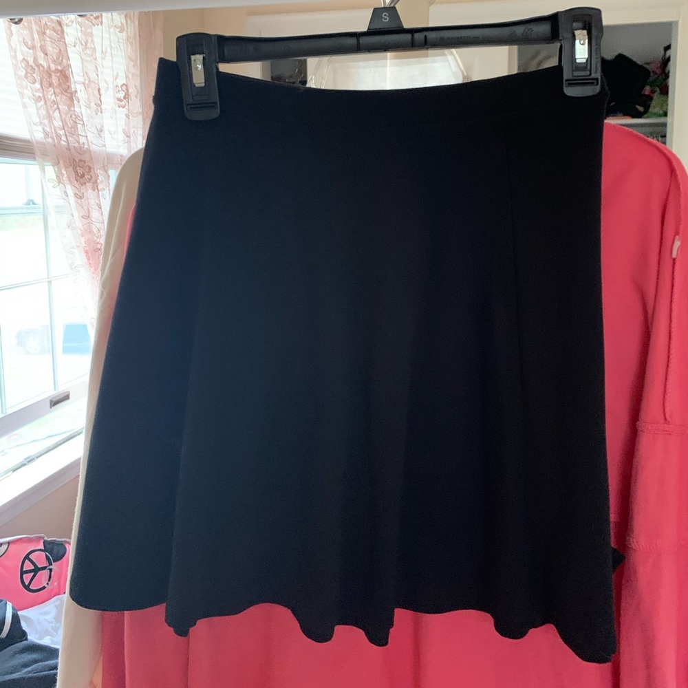 Black skater skirt